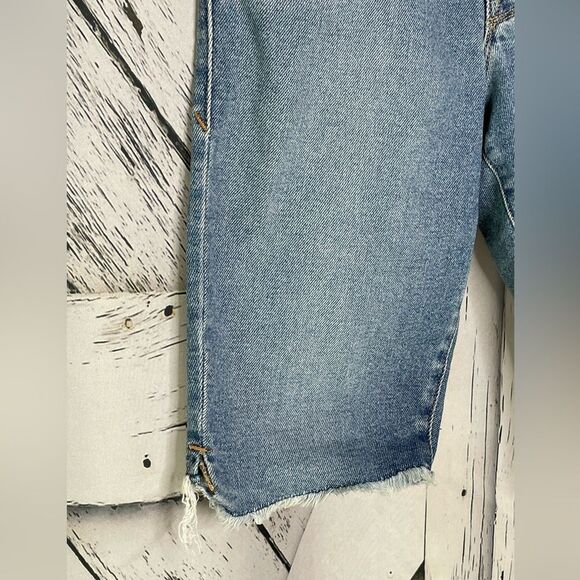 Good American Denim Bermuda Shorts Cut-Offs 4/27 - Picture 4 of 8